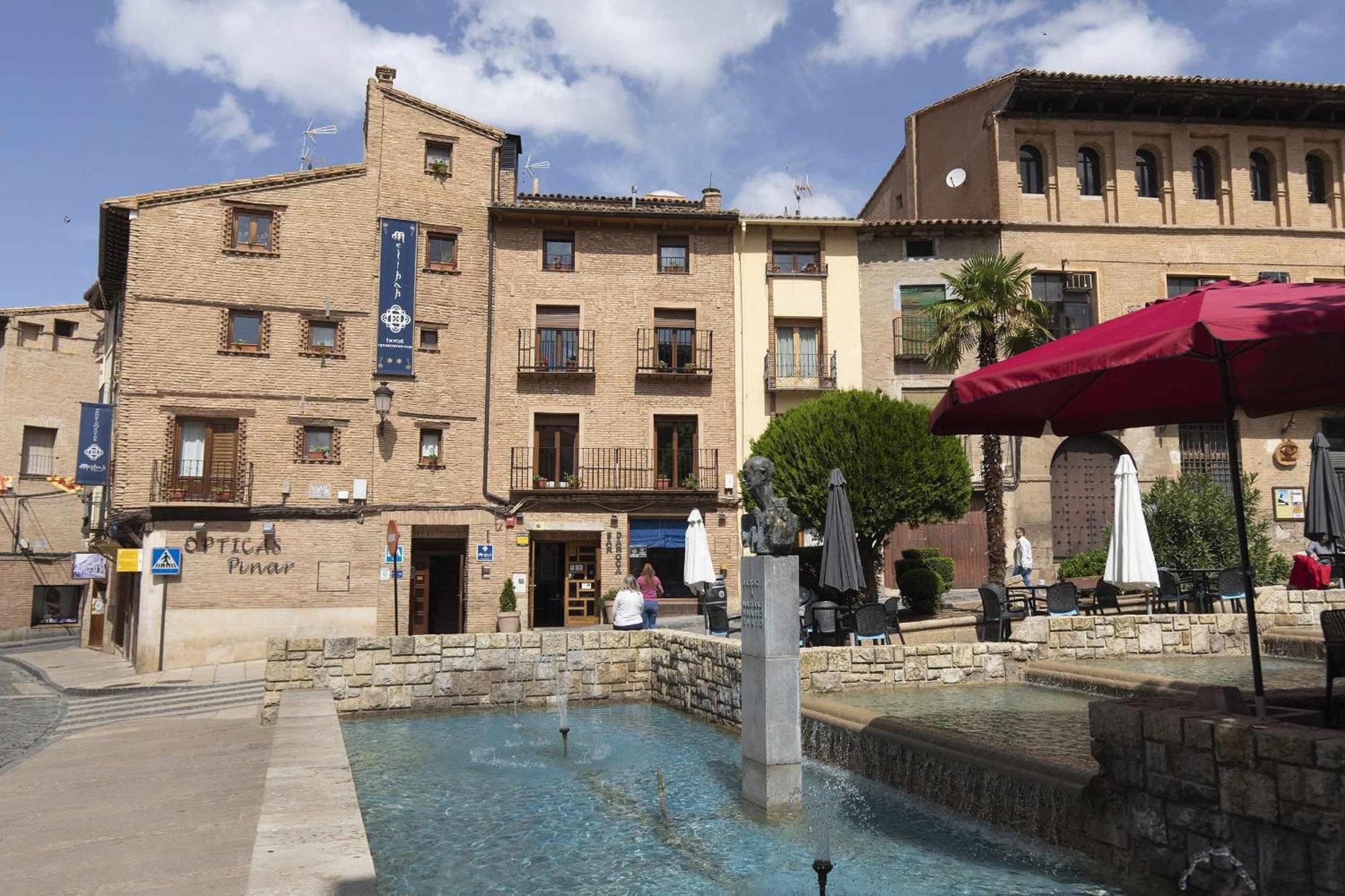 Hotel Apartamentos Melihah Daroca Exteriör bild