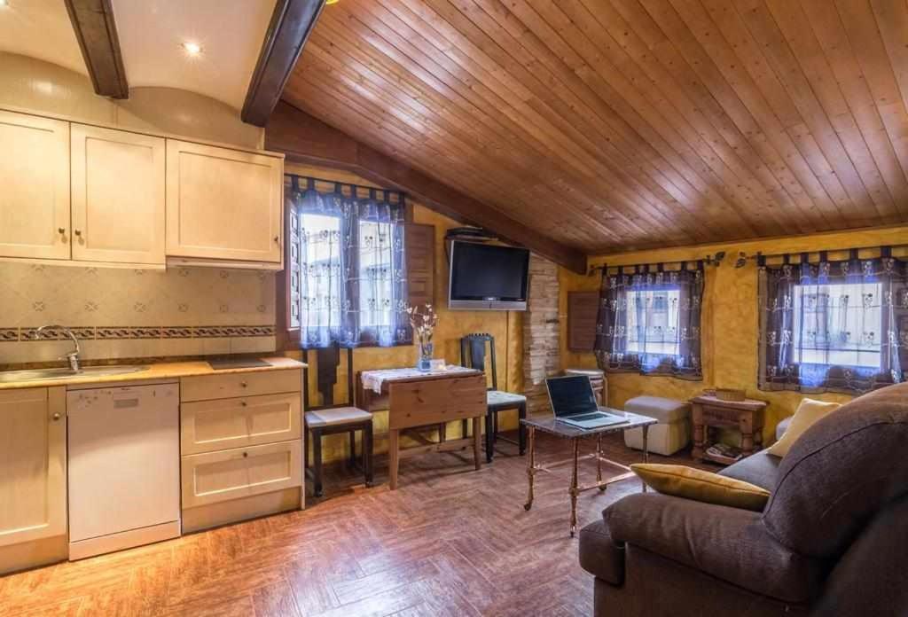 Hotel Apartamentos Melihah Daroca Rum bild